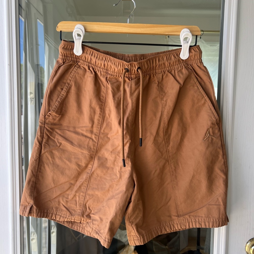 Jordan Brown Athletic Shorts Elastic Waistband Lightweight